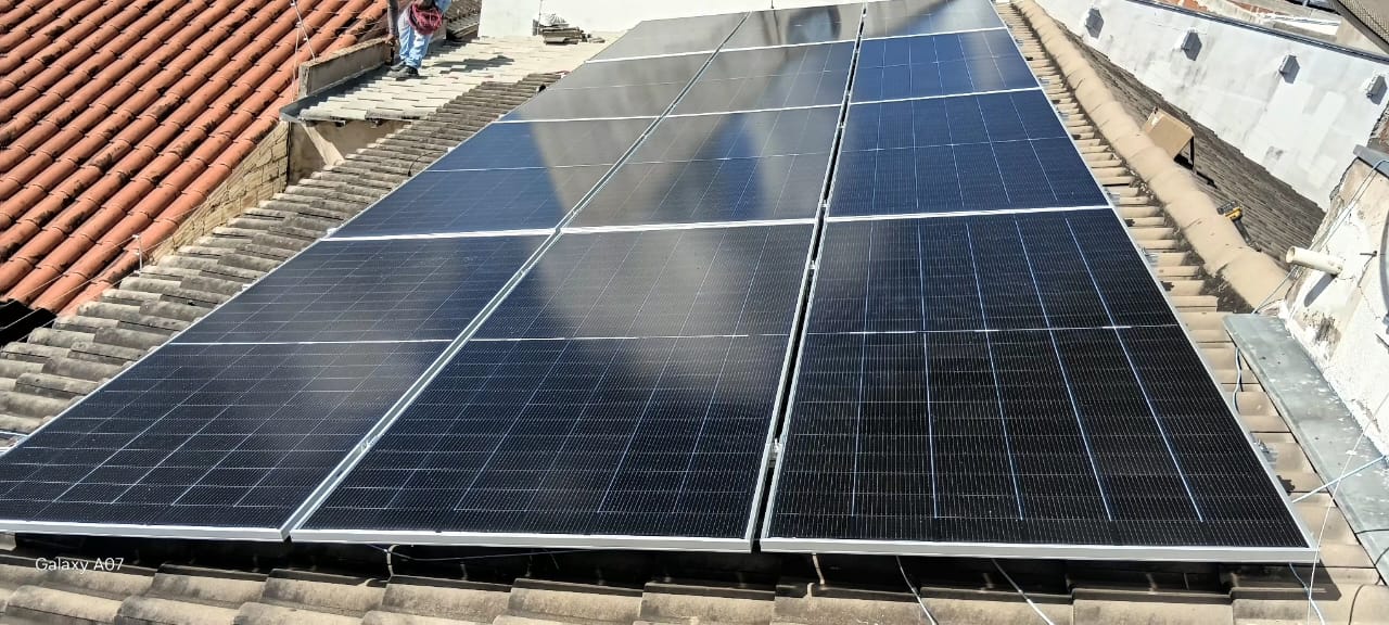 Módulos fotovoltaicos instalados